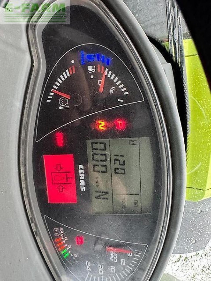 Tractor CLAAS axion 830