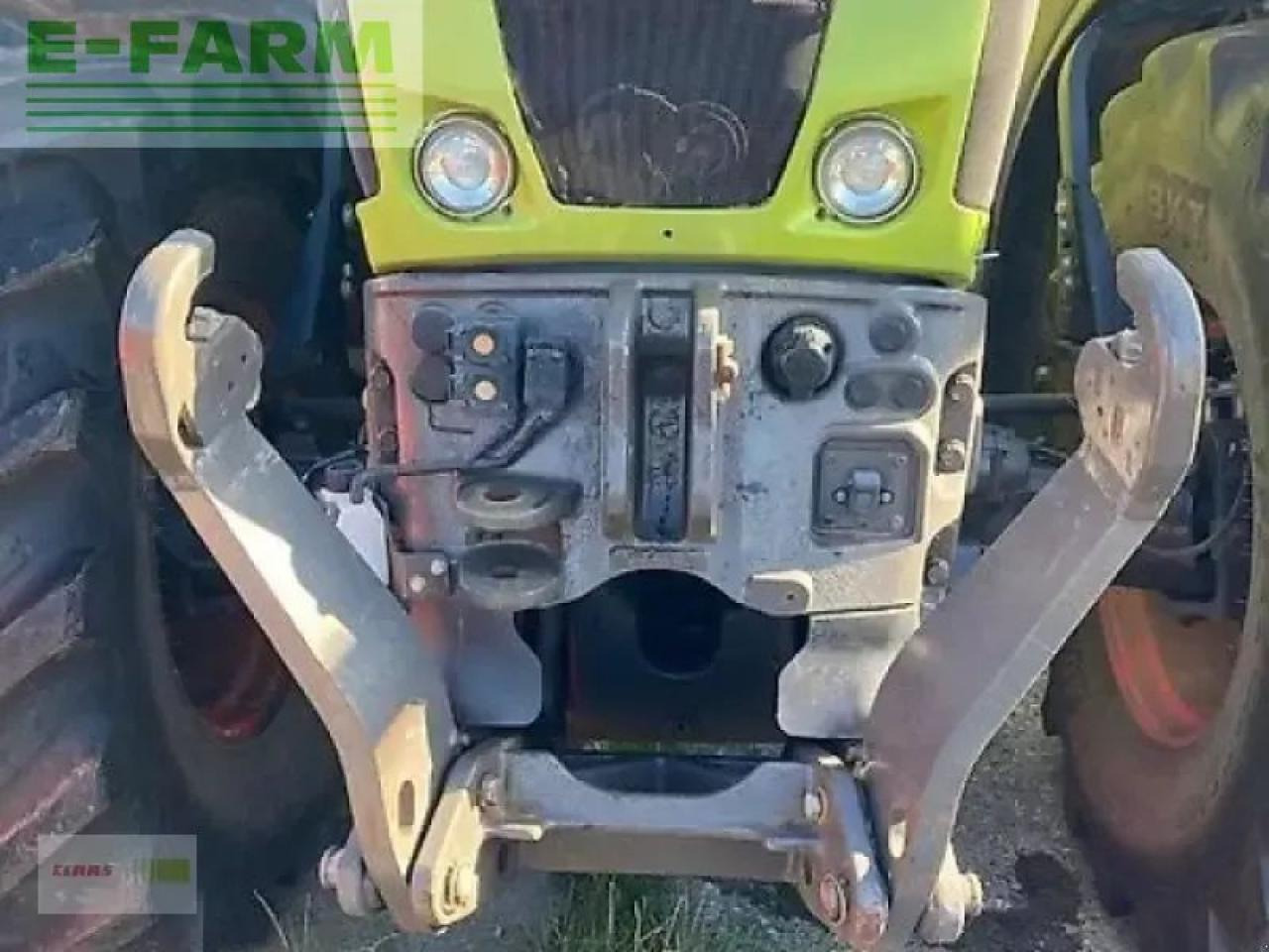 Tractor CLAAS axion 830