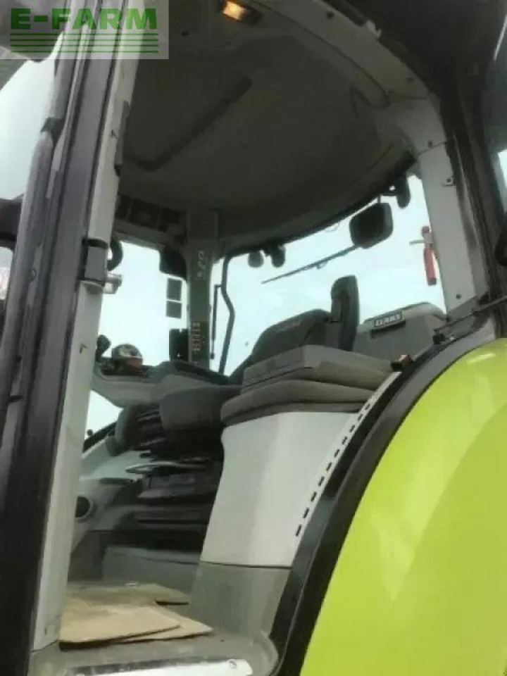 Tractor CLAAS axion 830