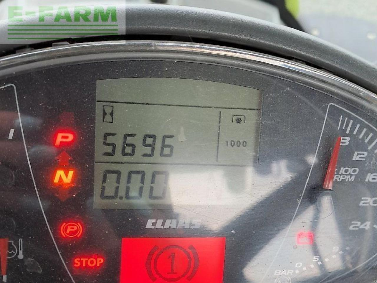 Tractor CLAAS axion 830 c-matic CMATIC