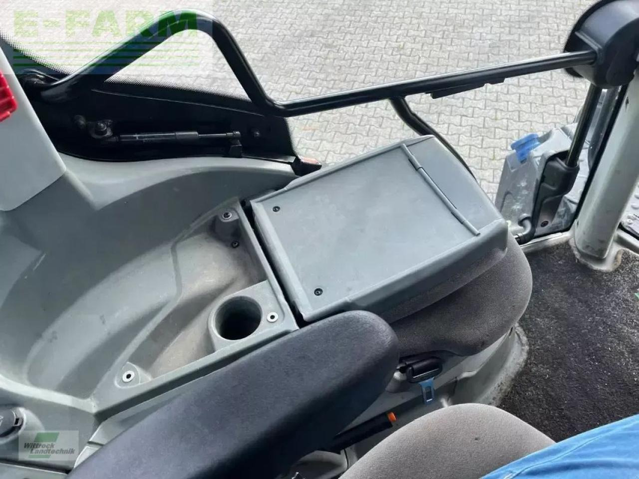 Tractor CLAAS axion 830 cebis