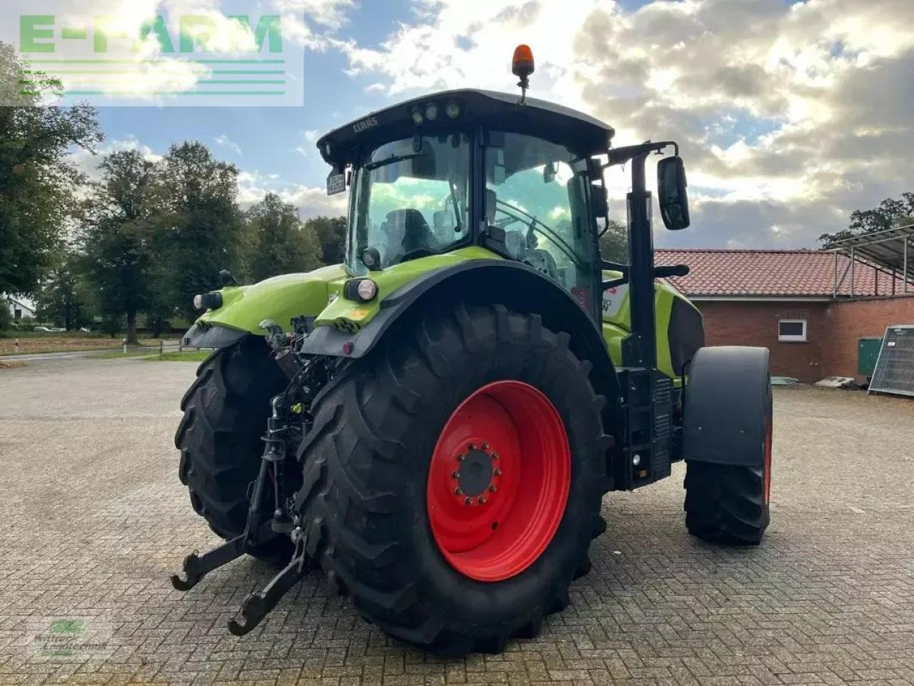 Tractor CLAAS axion 830 cebis