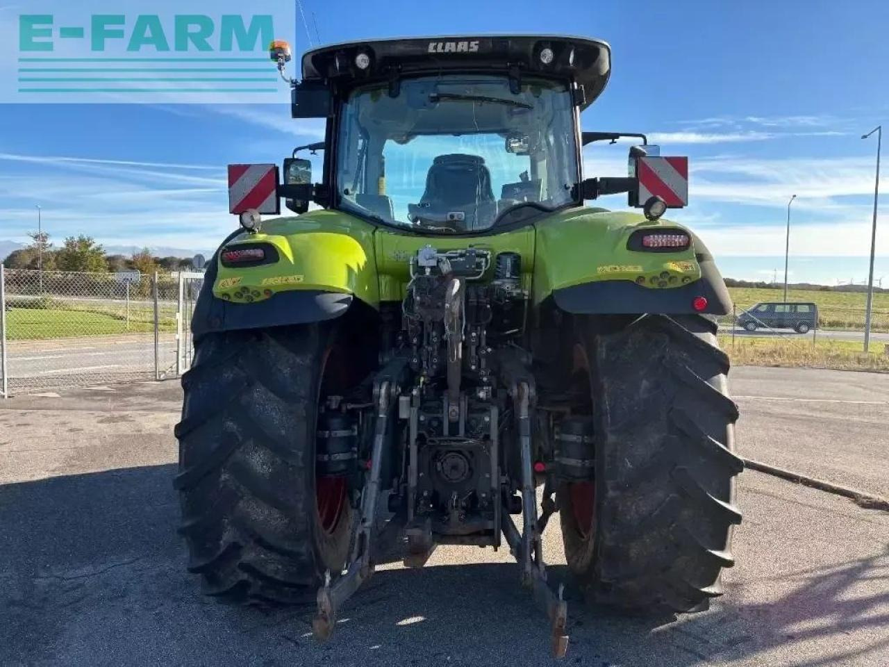 Tractor CLAAS axion 830 cebis