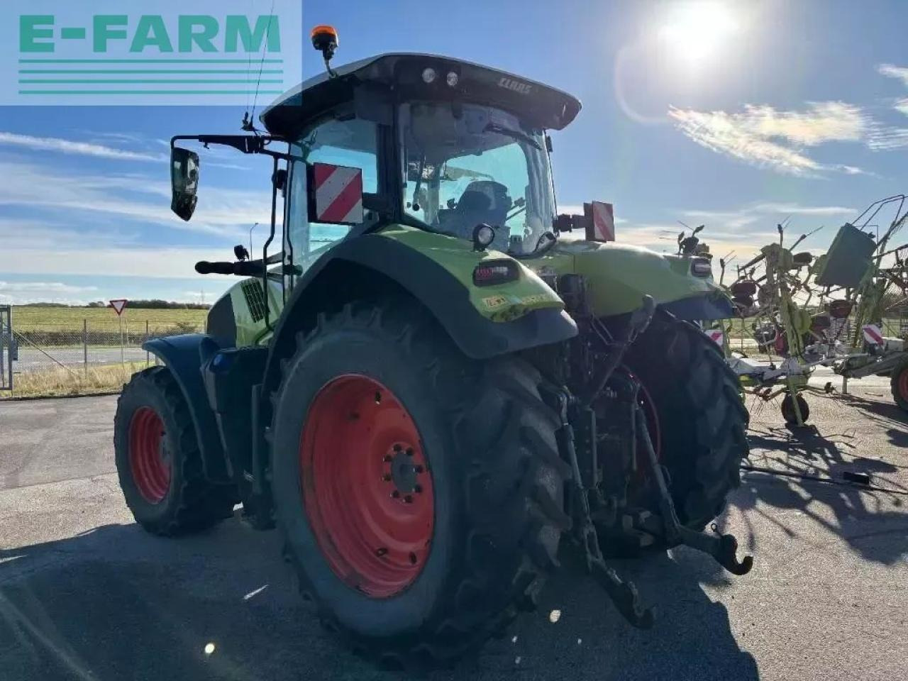 Tractor CLAAS axion 830 cebis