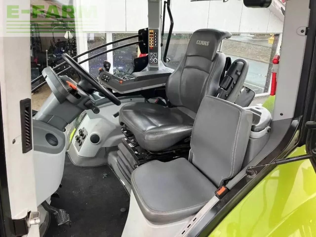 Tractor CLAAS axion 830 cis+