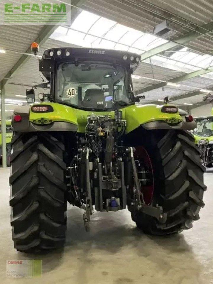Tractor CLAAS axion 830 cmatic