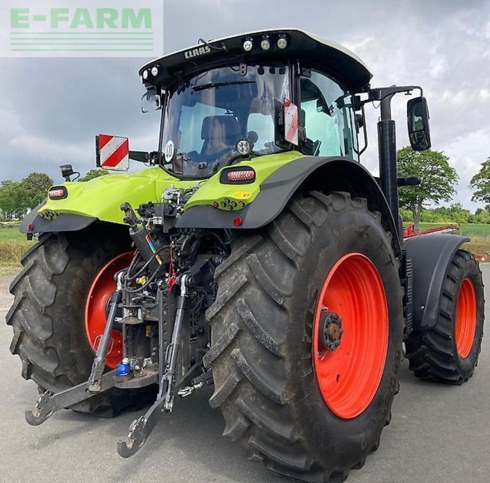 Tractor CLAAS axion 830 cmatic