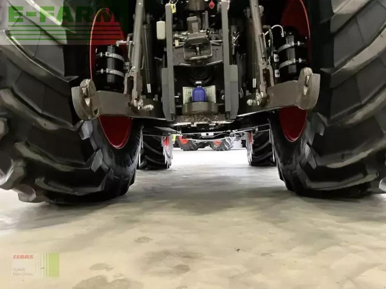 Tractor CLAAS axion 830 cmatic