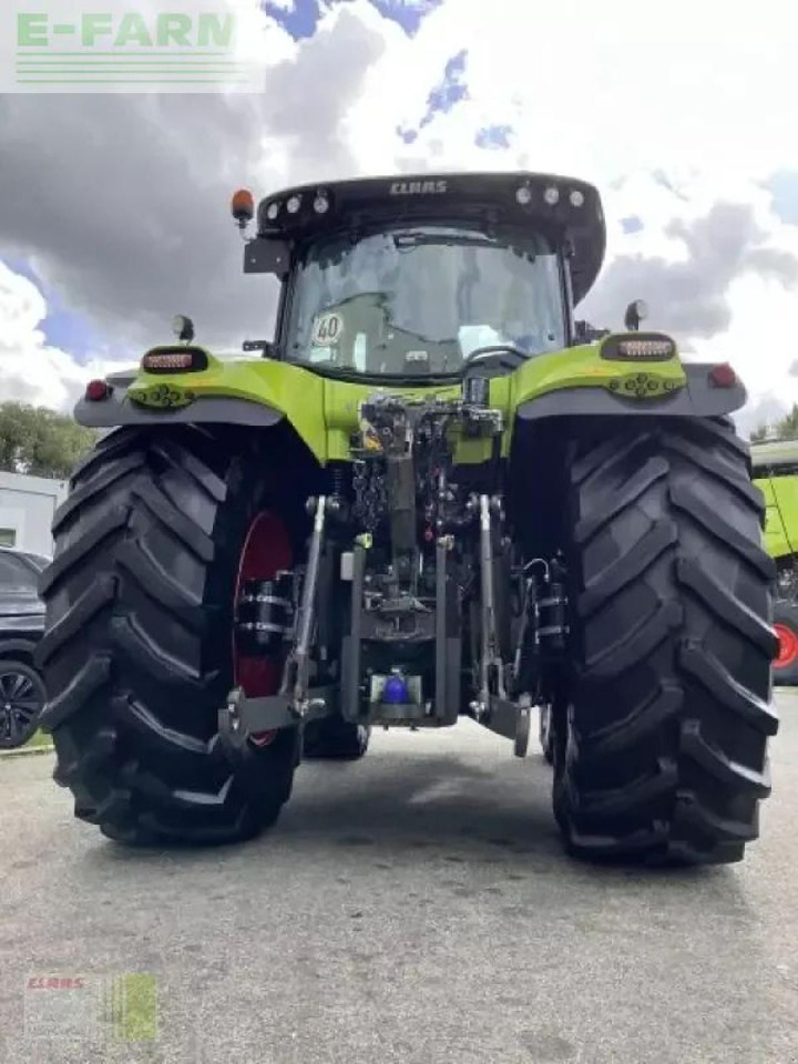 Tractor CLAAS axion 830 cmatic