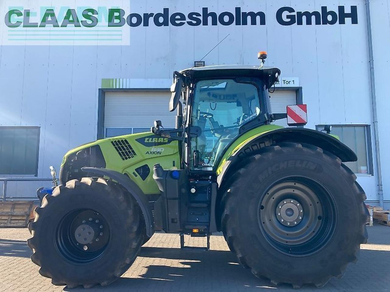 Tractor CLAAS axion 830 cmatic
