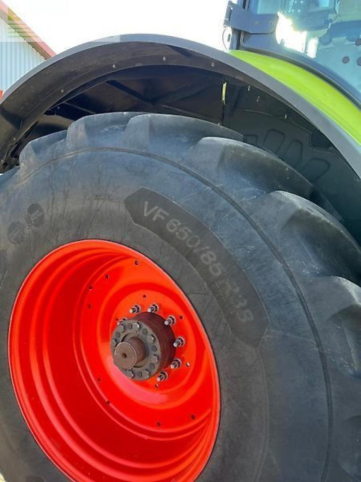 Tractor CLAAS axion 830 cmatic