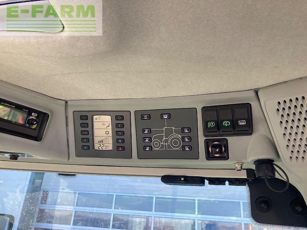 Tractor CLAAS axion 830 cmatic