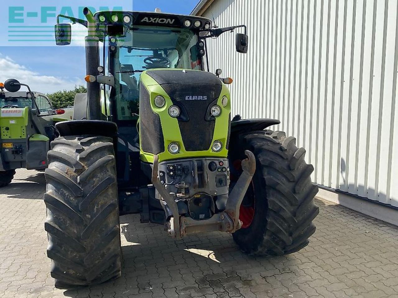 Tractor CLAAS axion 830 cmatic CMATIC