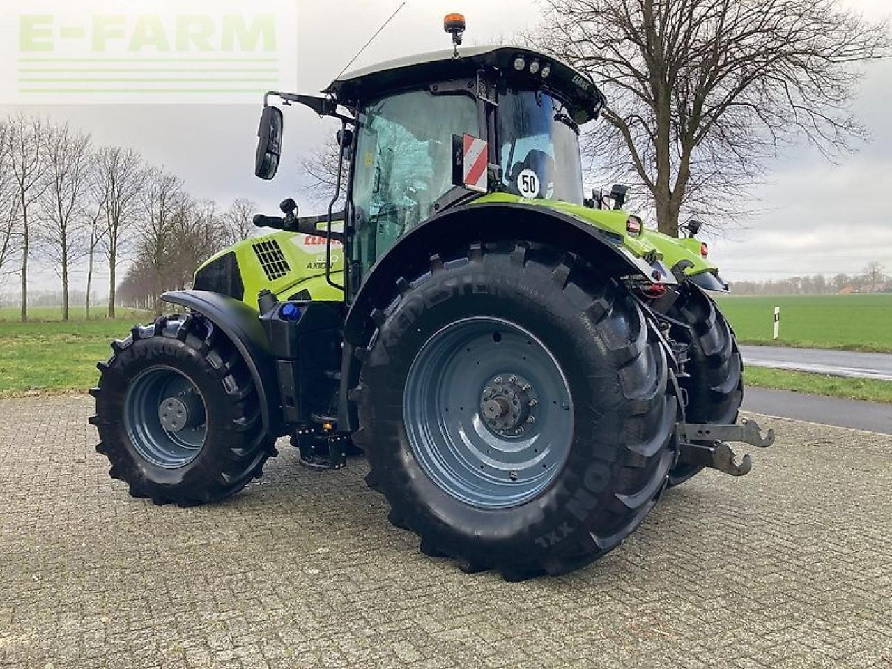 Tractor CLAAS axion 830 cmatic CMATIC