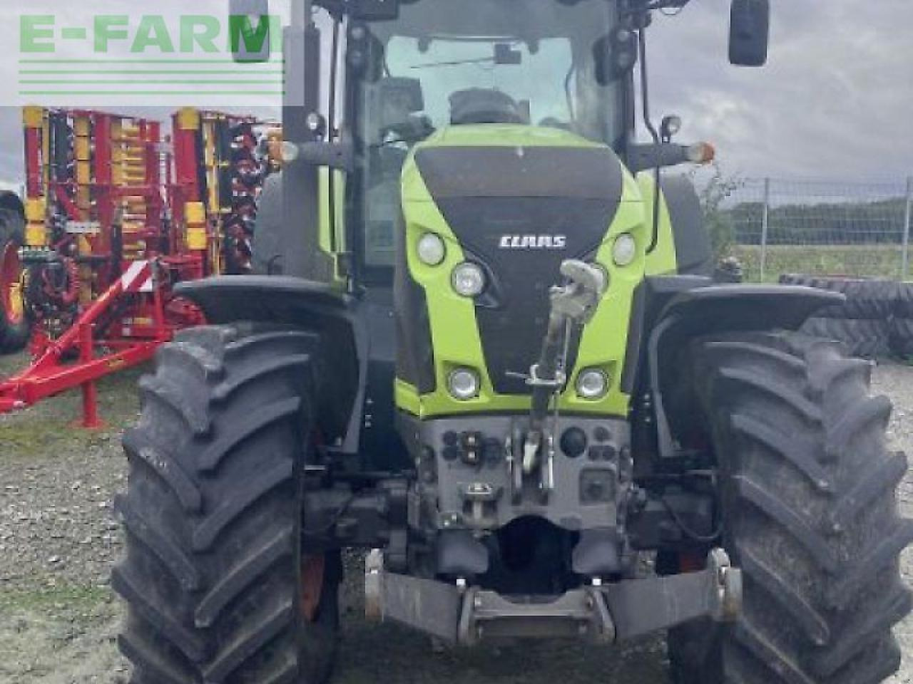 Tractor CLAAS axion 830 cmatic CMATIC
