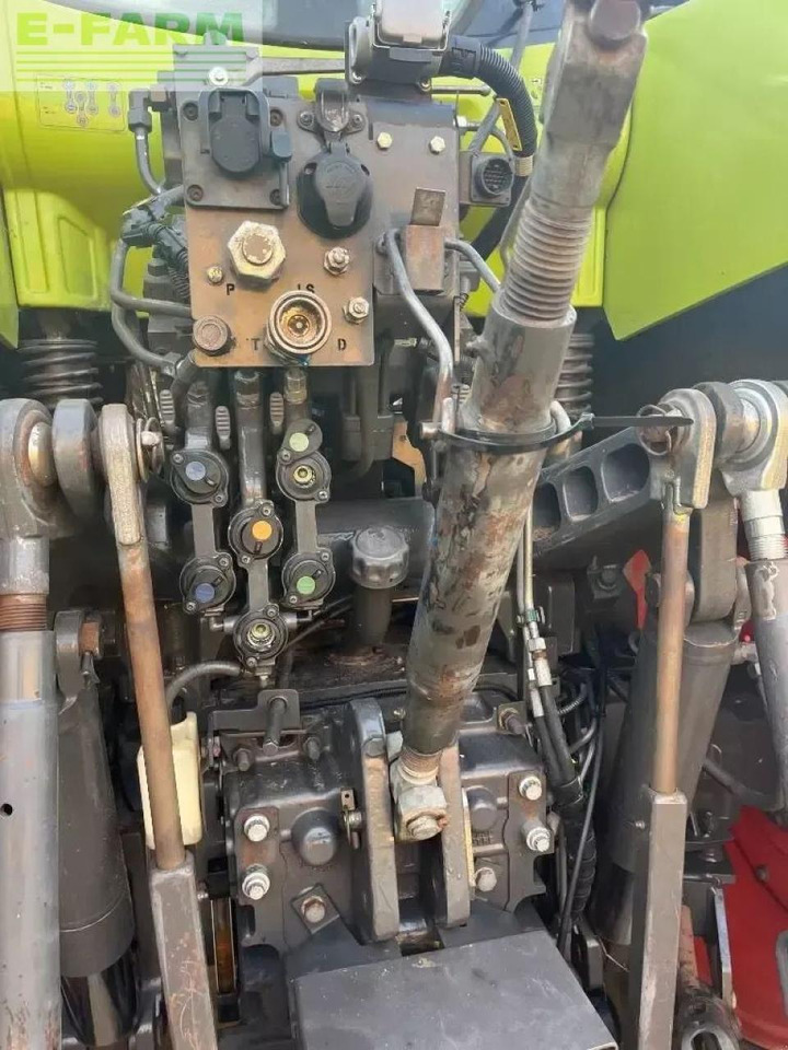 Tractor CLAAS axion 830 cmatic CMATIC