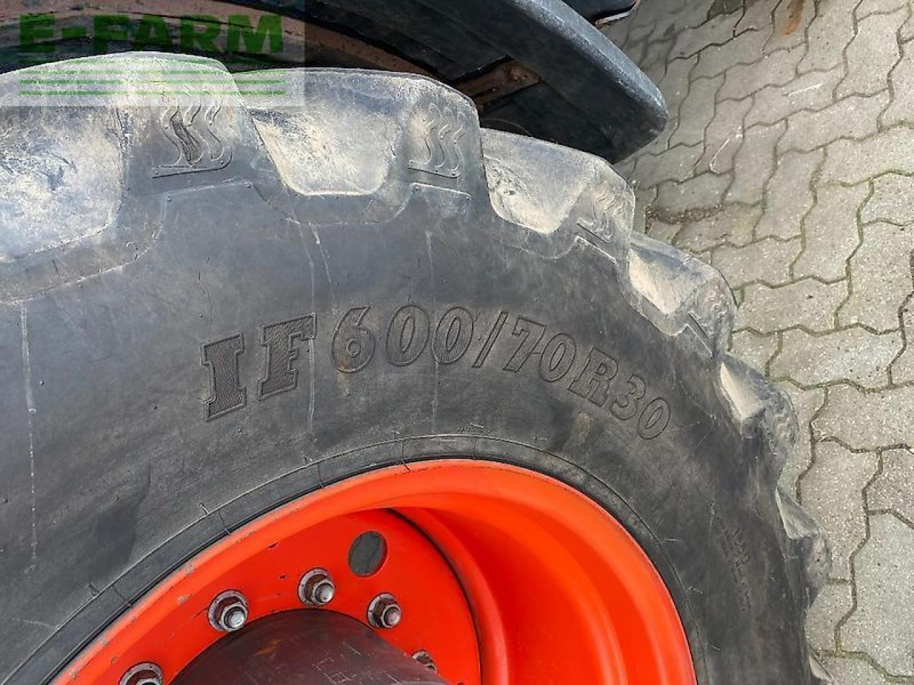 Tractor CLAAS axion 830 cmatic CMATIC