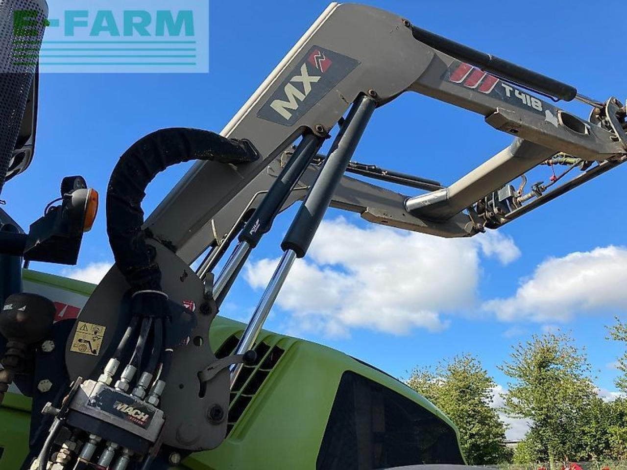 Tractor CLAAS axion 830 cmatic CMATIC