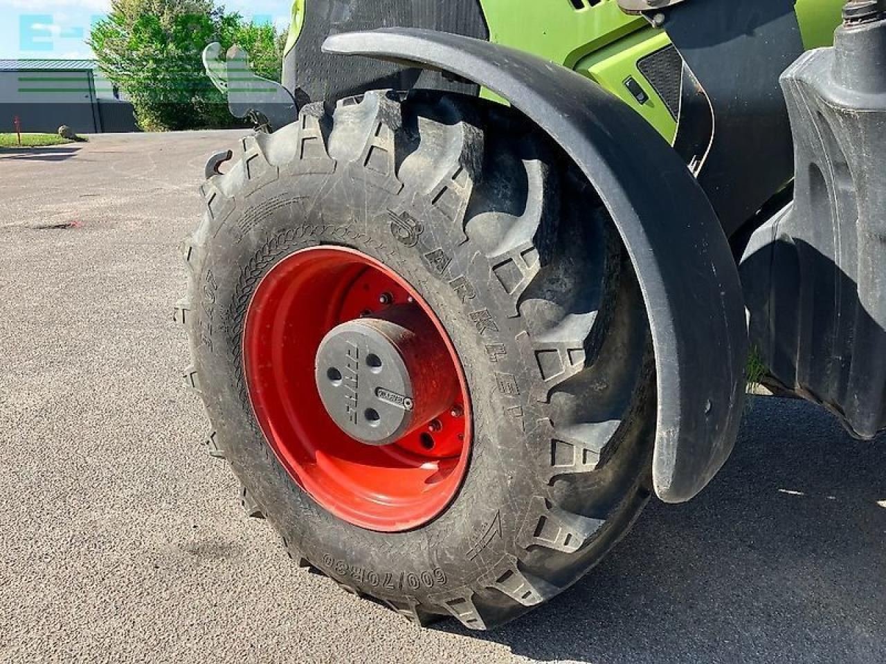 Tractor CLAAS axion 830 cmatic CMATIC