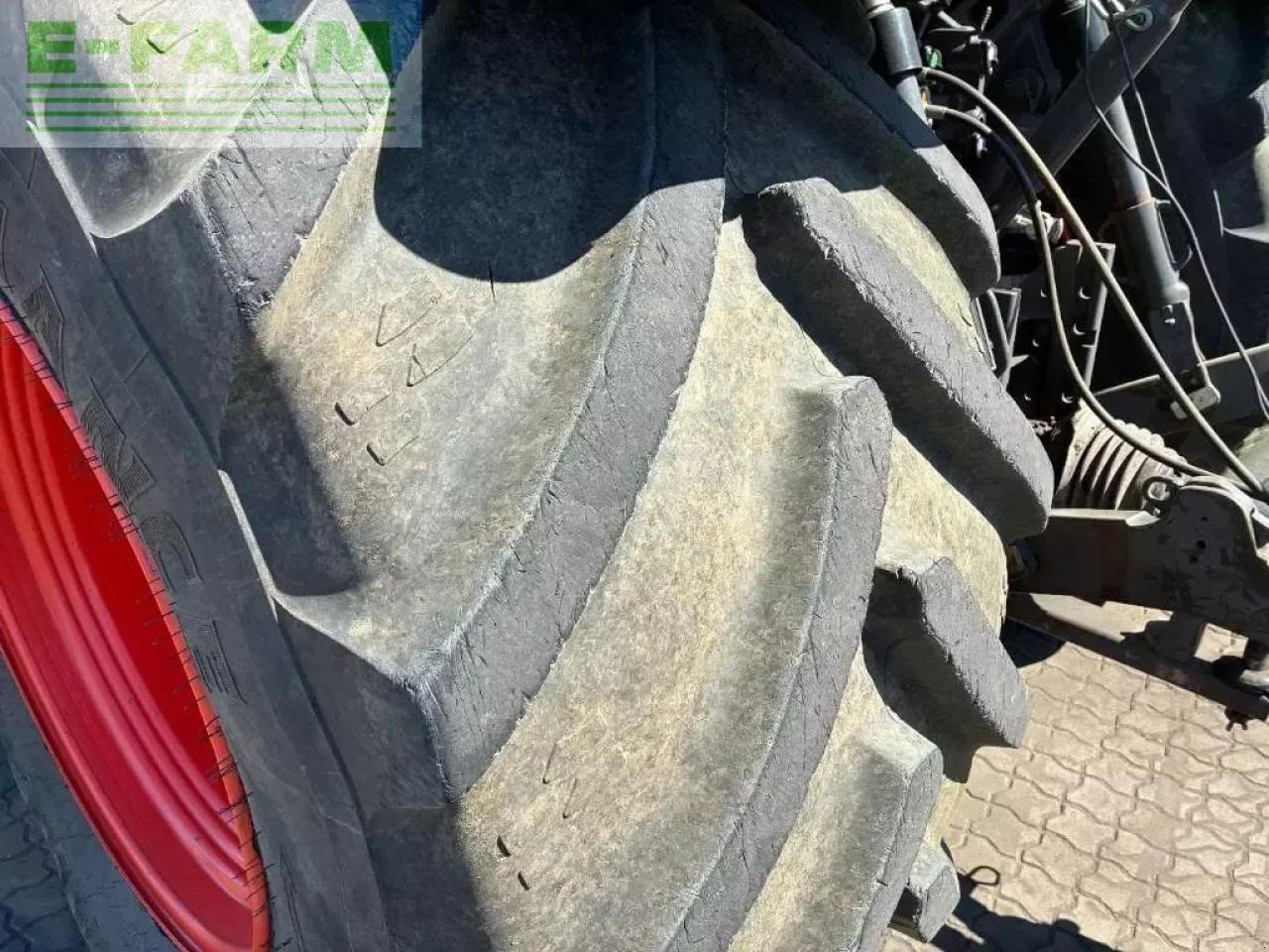 Tractor CLAAS axion 830 cmatic CMATIC