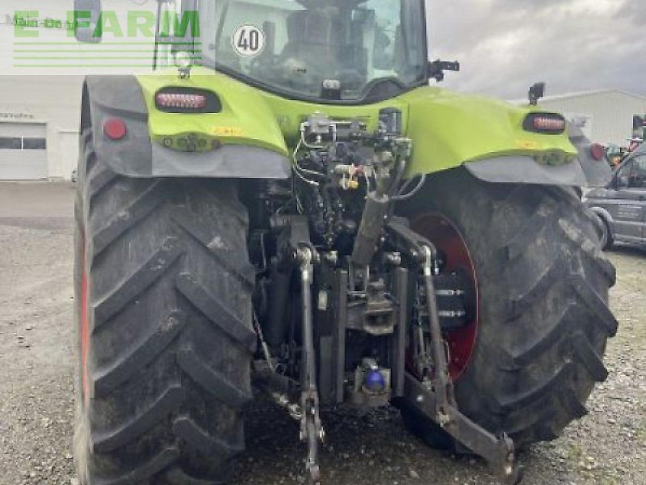 Tractor CLAAS axion 830 cmatic CMATIC