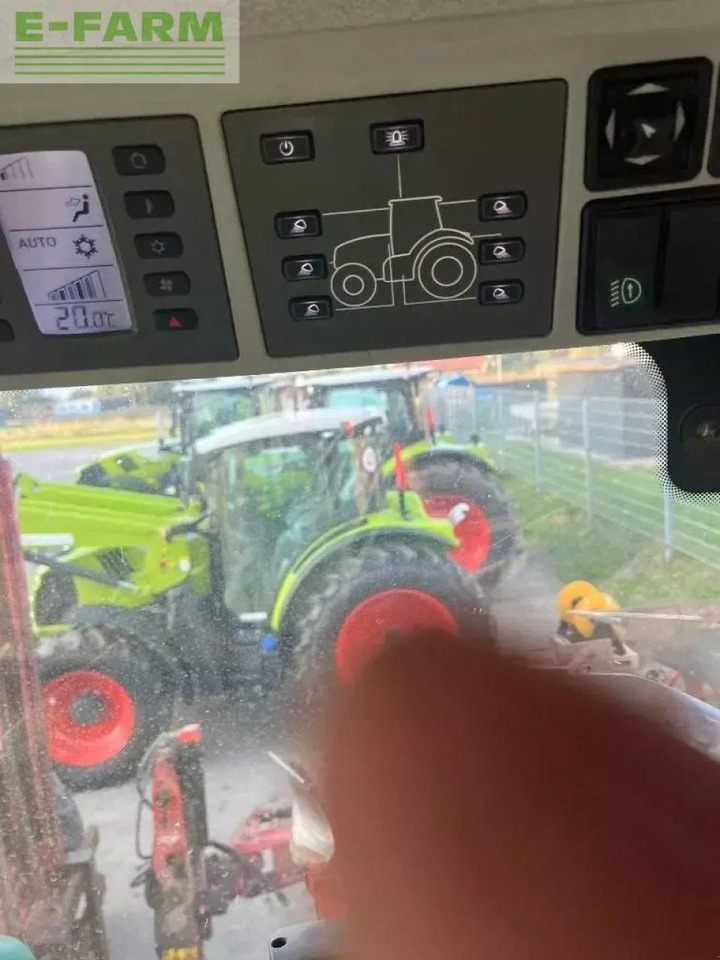 Tractor CLAAS axion 830 cmatic CMATIC