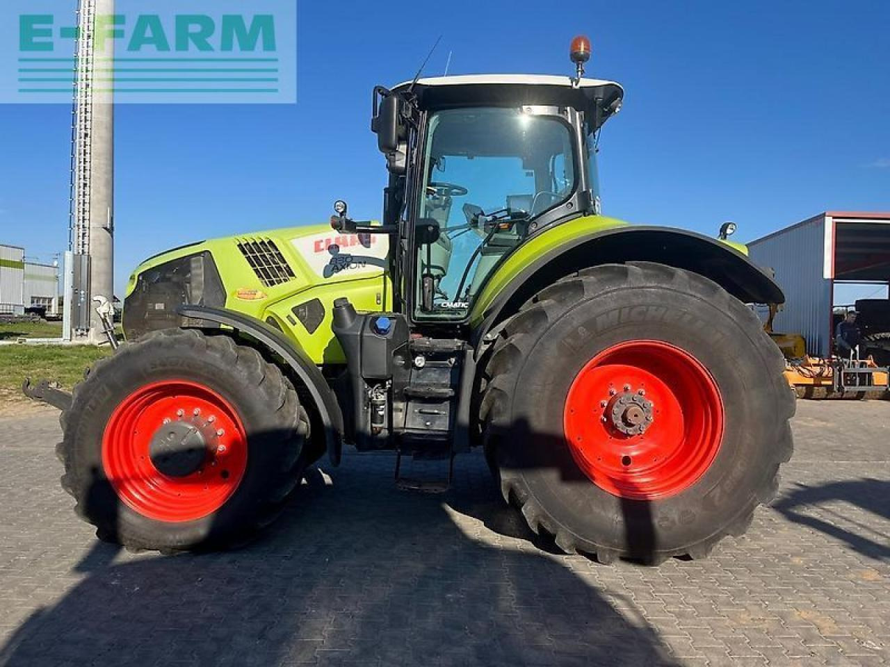Tractor CLAAS axion 830 cmatic CMATIC