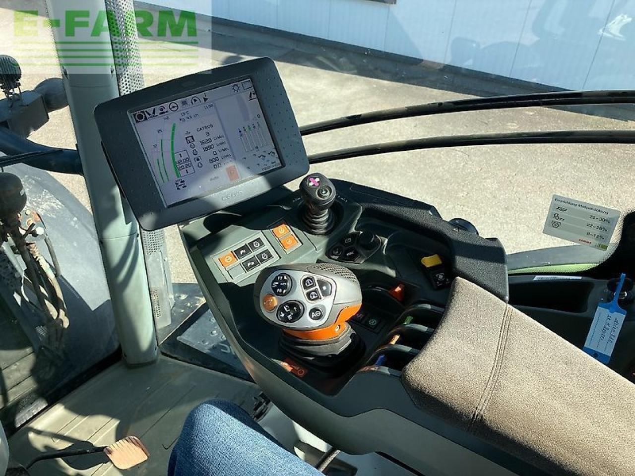 Tractor CLAAS axion 830 cmatic CMATIC