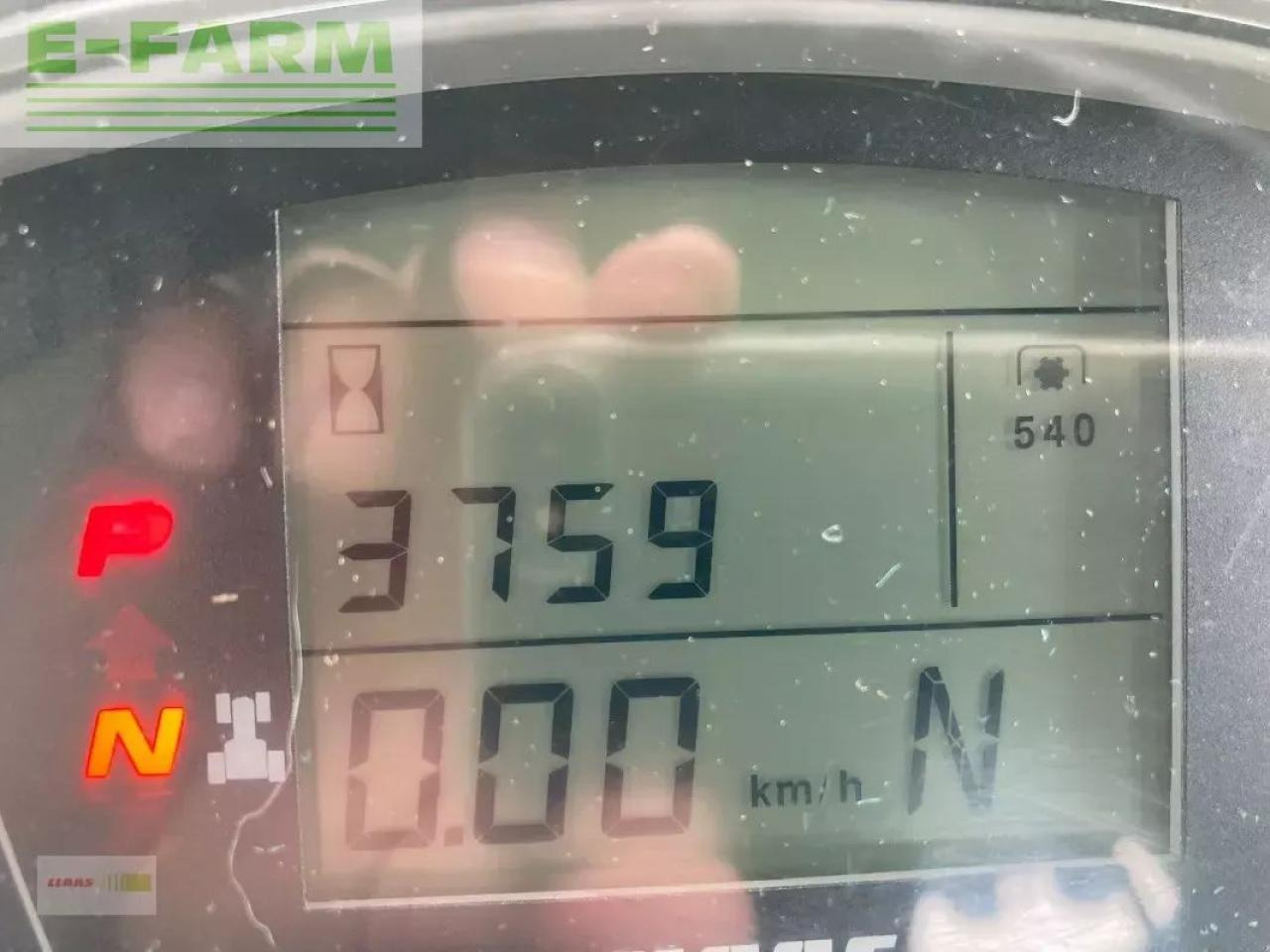 Tractor CLAAS axion 830 cmatic CMATIC