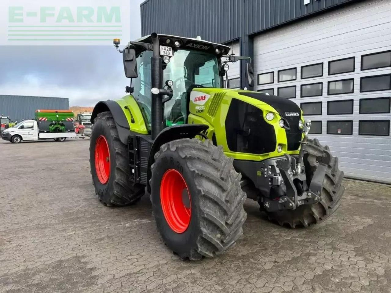 Tractor CLAAS axion 830 cmatic CMATIC