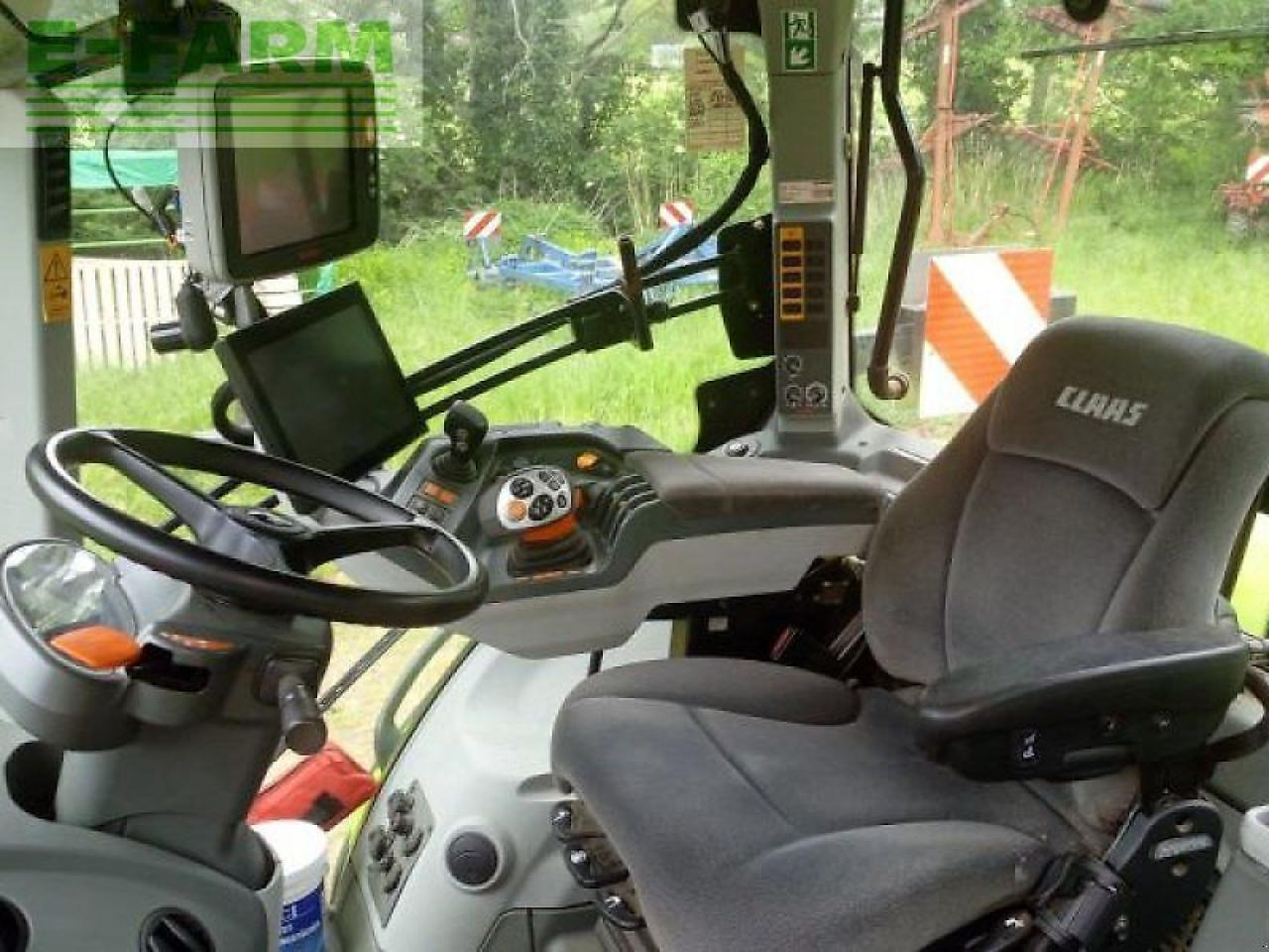 Tractor CLAAS axion 830 cmatic cebis CMATIC CEBIS