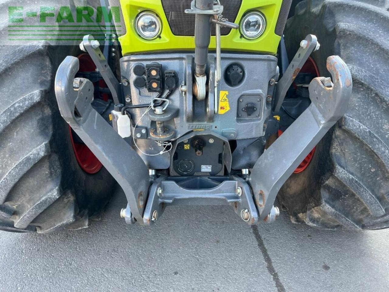 Tractor CLAAS axion 830 cmatic cebis, fkh + fzw, nur 3.965 h. CMATIC CEBIS