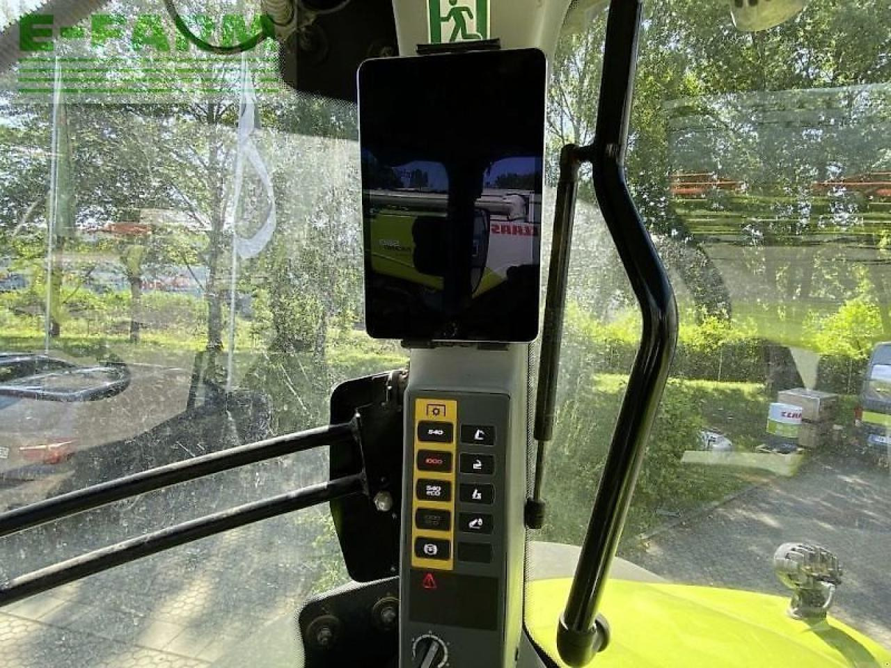 Tractor CLAAS axion 830 cmatic cebis + rda CMATIC CEBIS