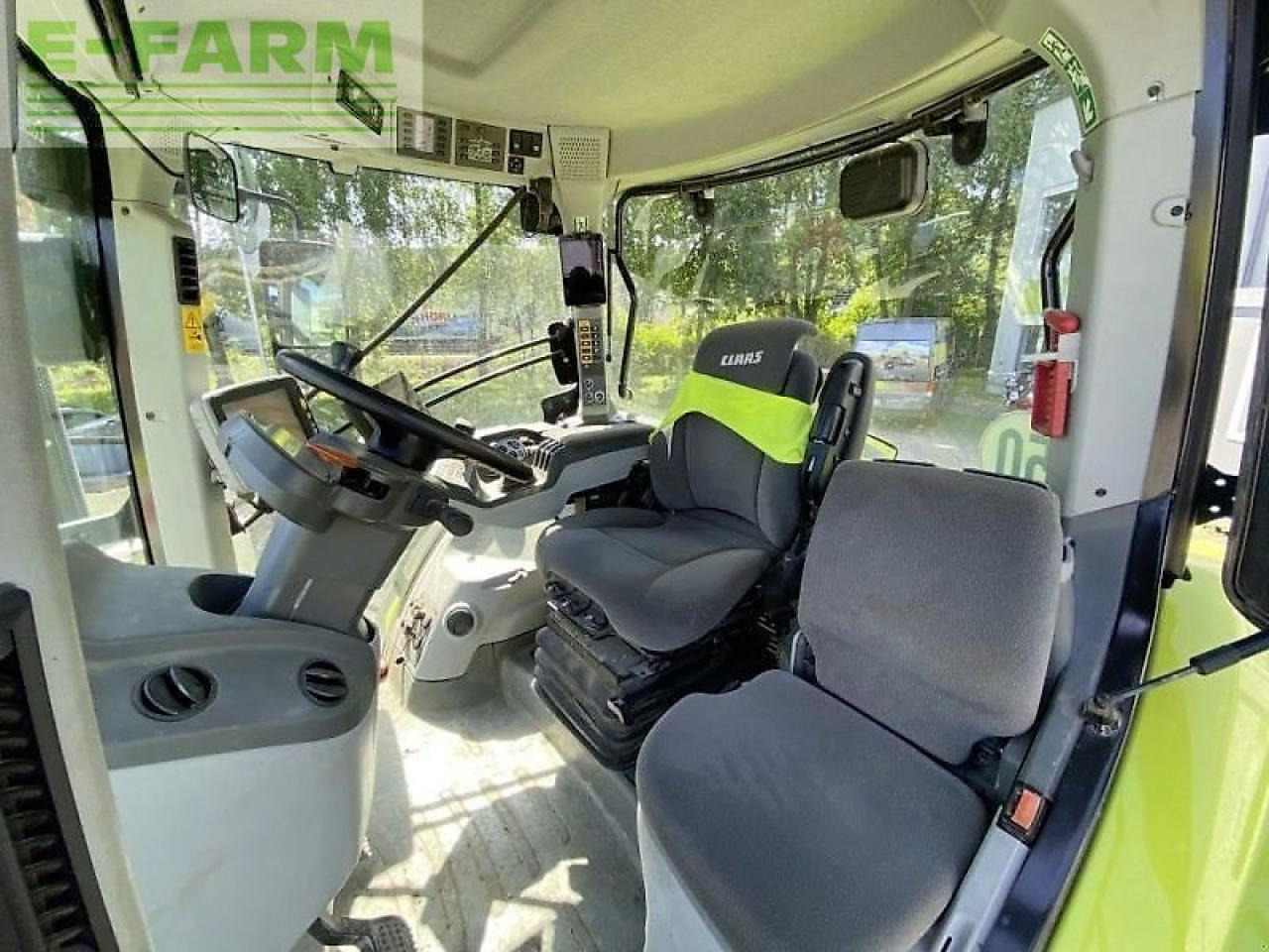 Tractor CLAAS axion 830 cmatic cebis + rda CMATIC CEBIS