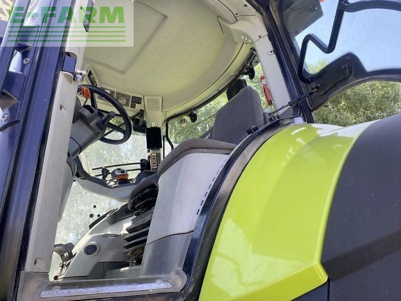 Tractor CLAAS axion 830 cmatic cebis + rda CMATIC CEBIS