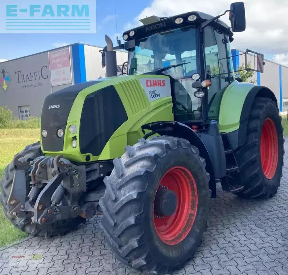 Tractor CLAAS axion 840
