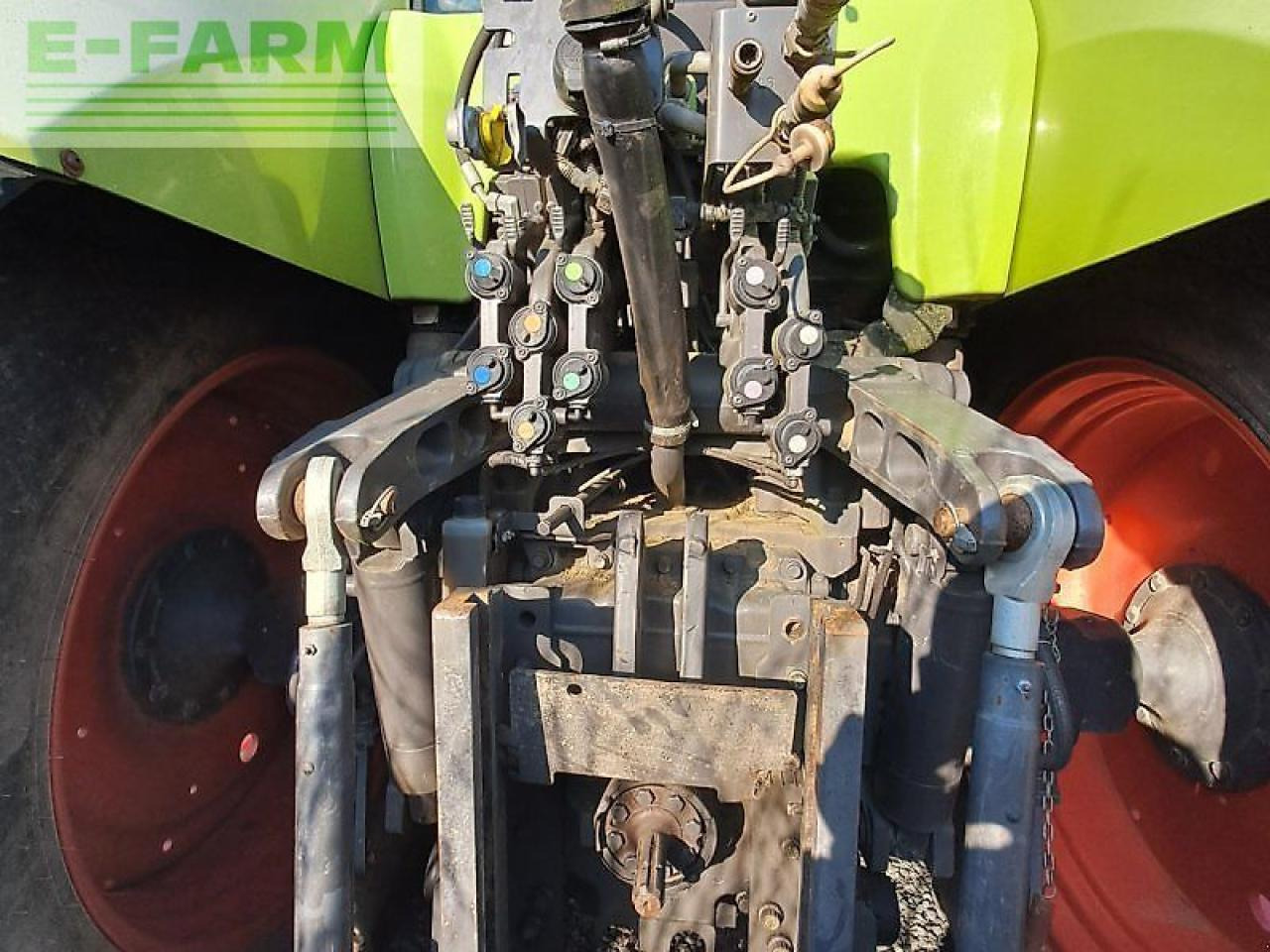 Tractor CLAAS axion 840 c-matic CMATIC