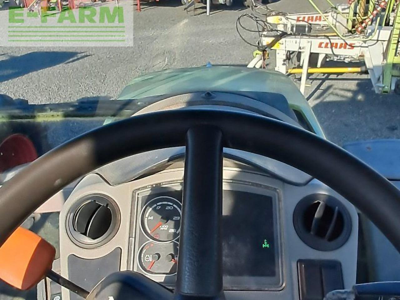 Tractor CLAAS axion 840 c-matic CMATIC