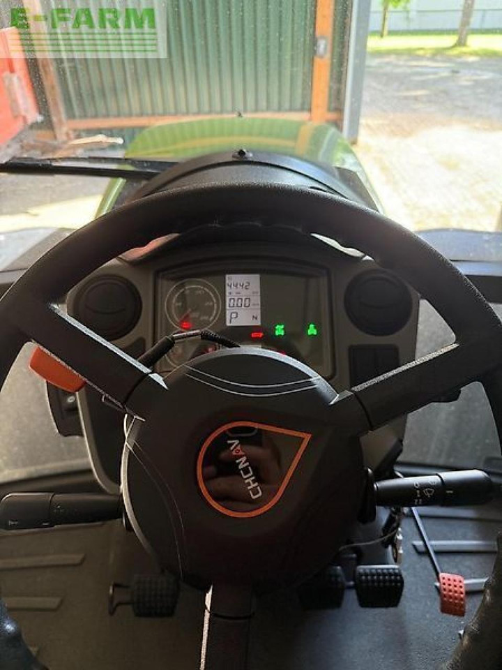 Tractor CLAAS axion 840 cebis cmatic mit rtk und kamera CMATIC CEBIS