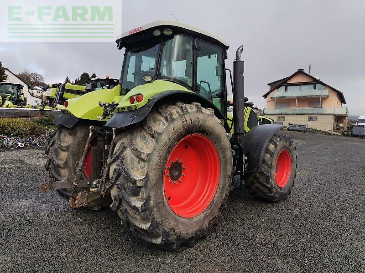 Tractor CLAAS axion 840 hexashift HEXASHIFT