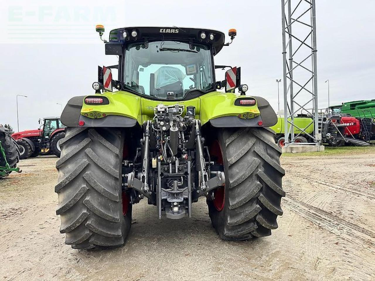 Tractor CLAAS axion 850