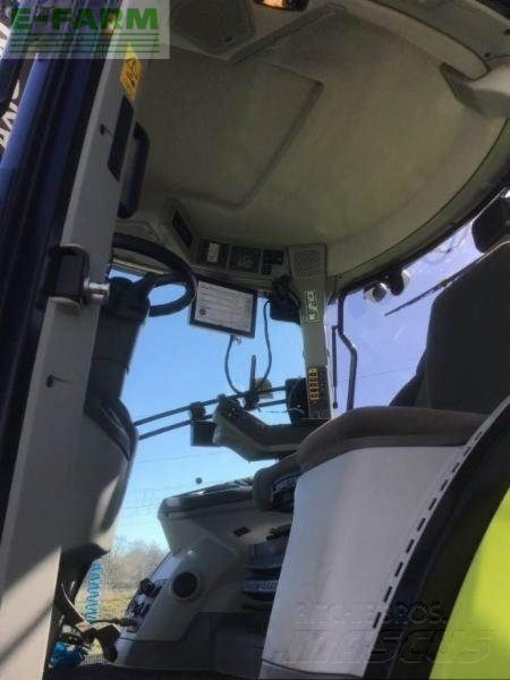 Tractor CLAAS axion 850