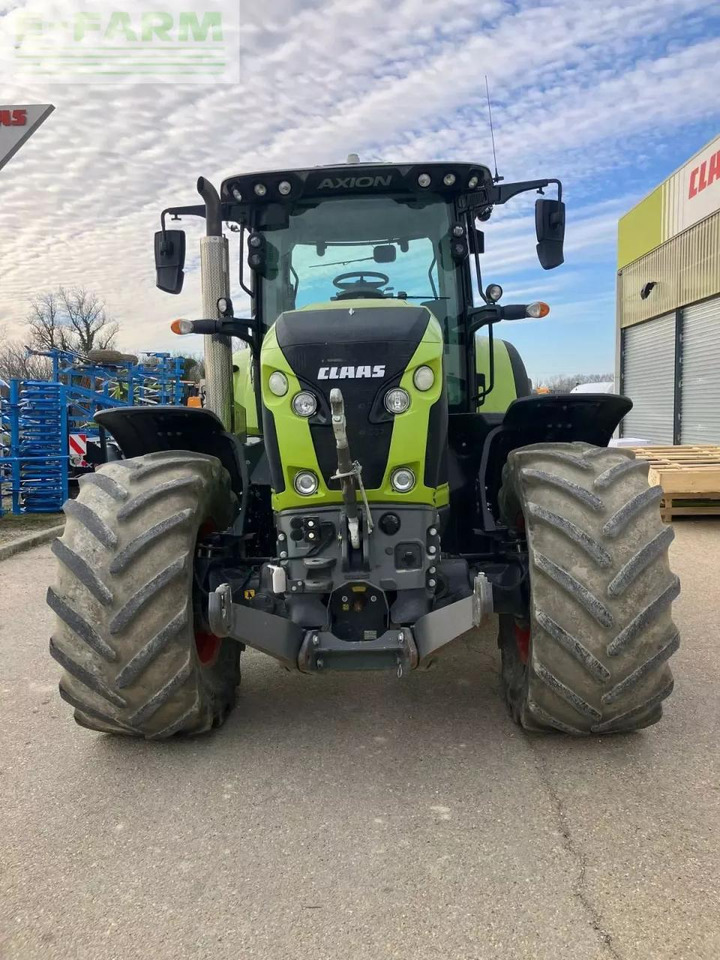 Tractor CLAAS axion 850
