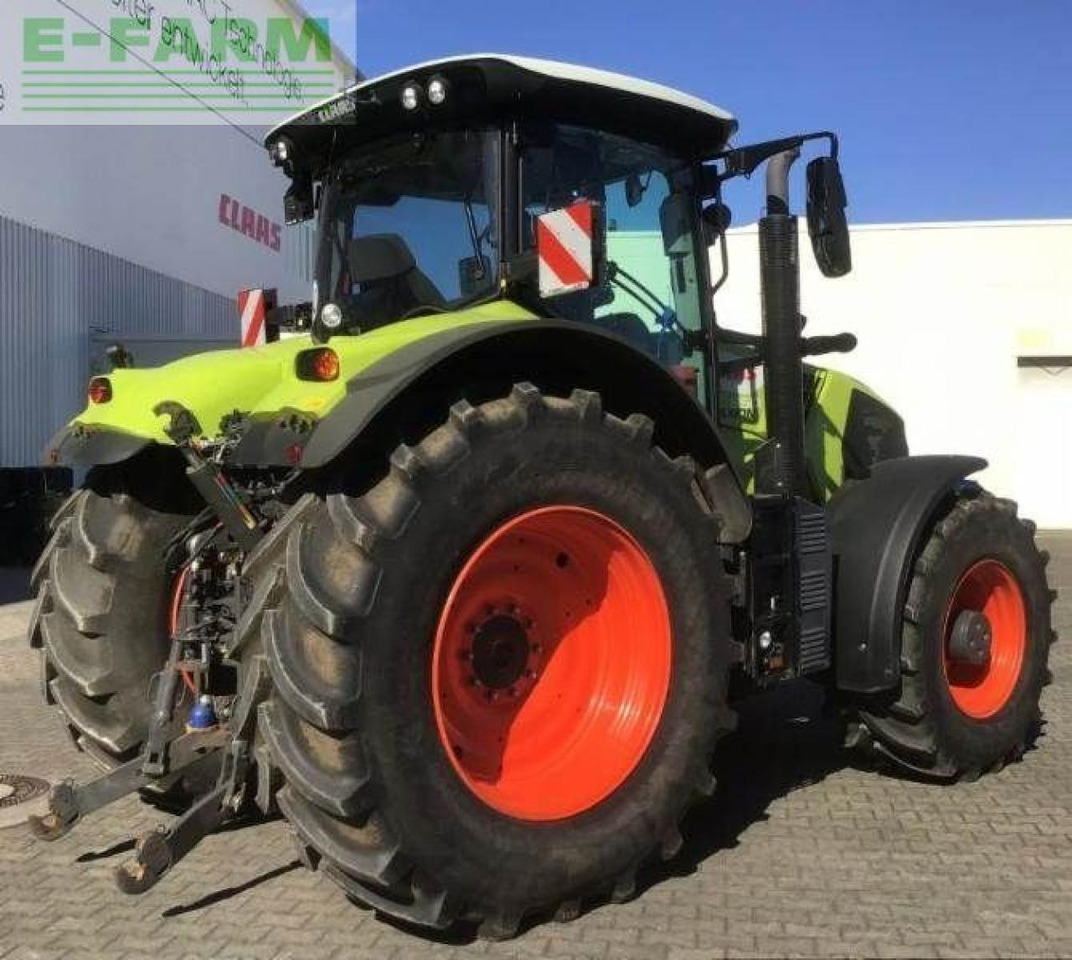 Tractor CLAAS axion 850
