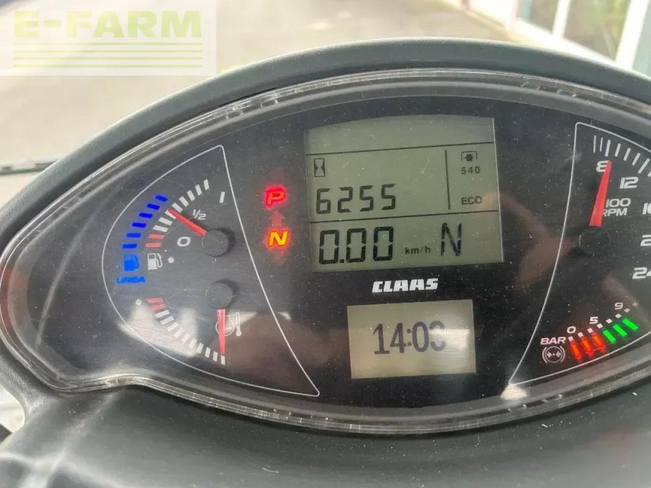 Tractor CLAAS axion 850