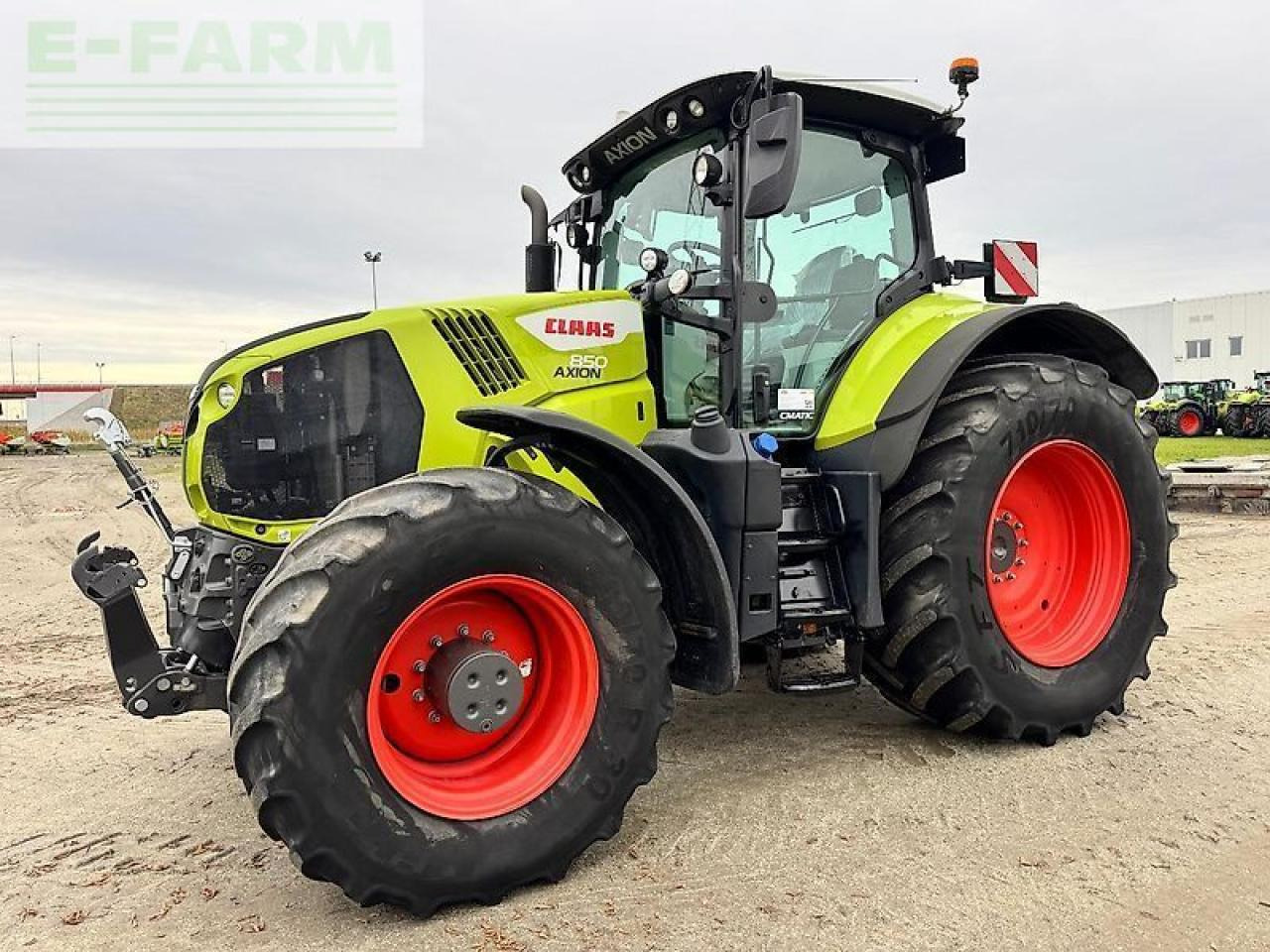Tractor CLAAS axion 850