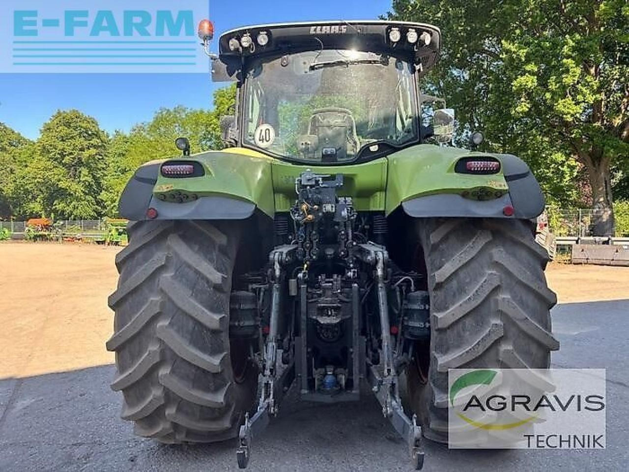 Tractor CLAAS axion 850
