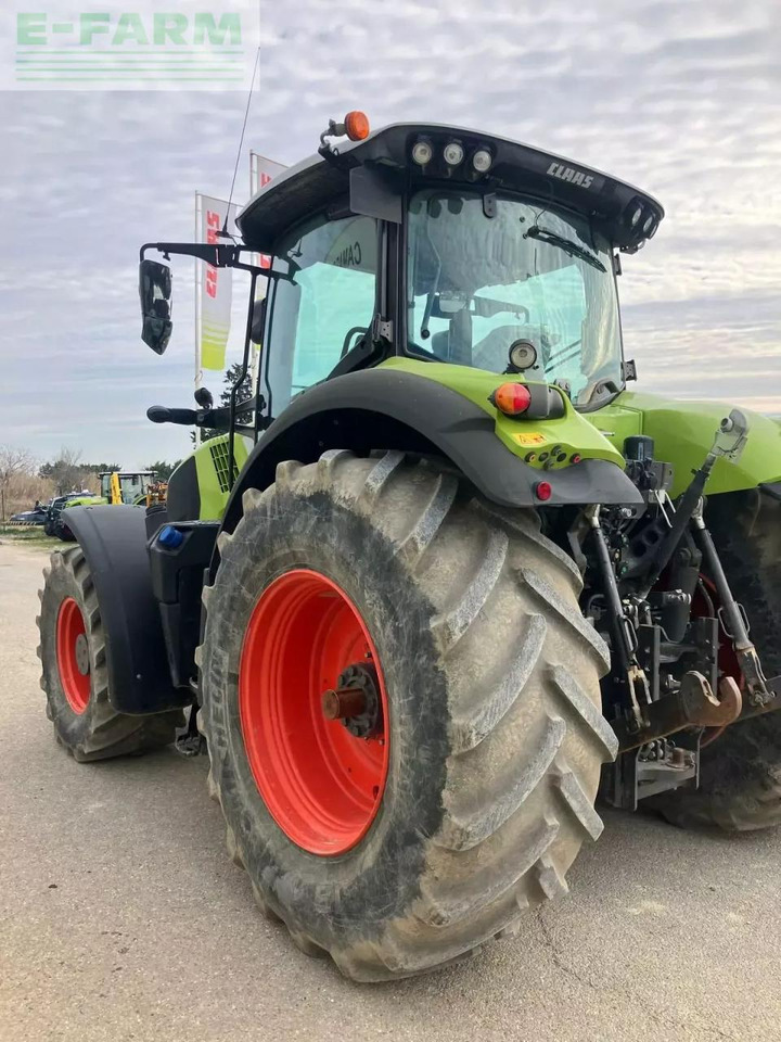 Tractor CLAAS axion 850