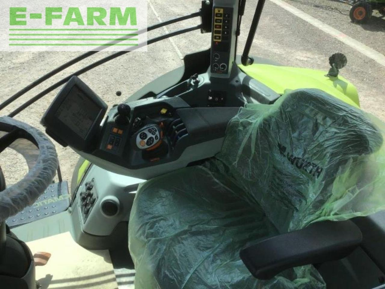 Tractor CLAAS axion 850 c-matic