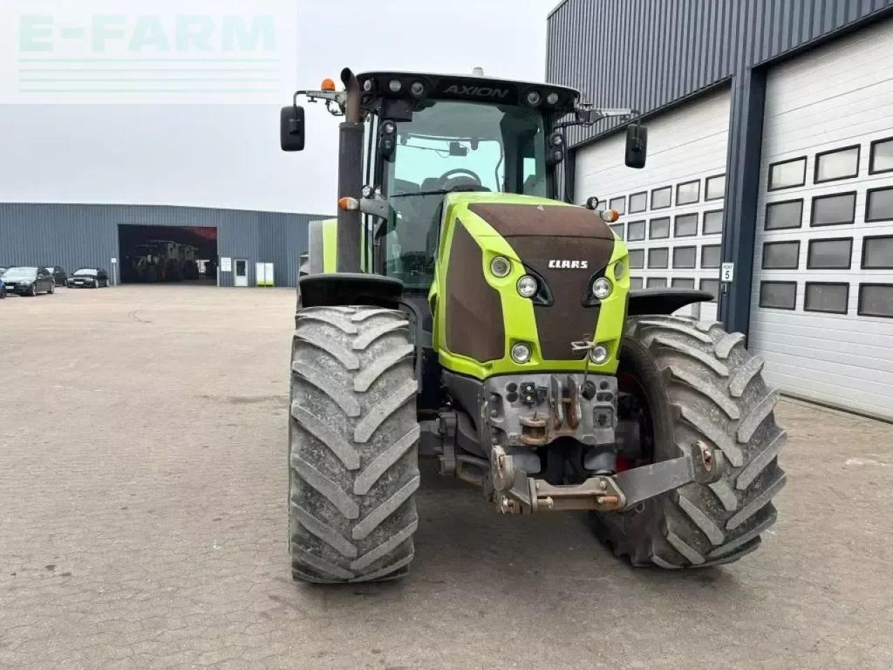 Tractor CLAAS axion 850 cebis